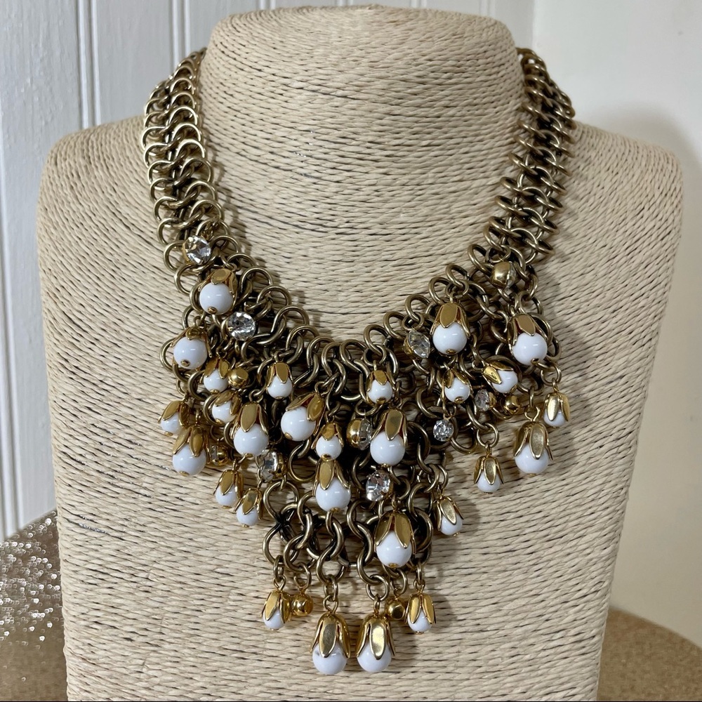 Gorgeous Vintage Bib Necklace